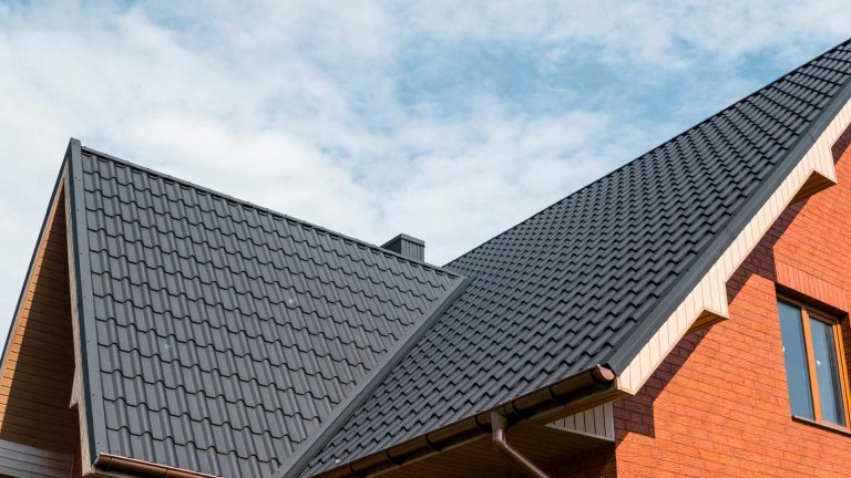 Local Roofing Companies in Jamaica